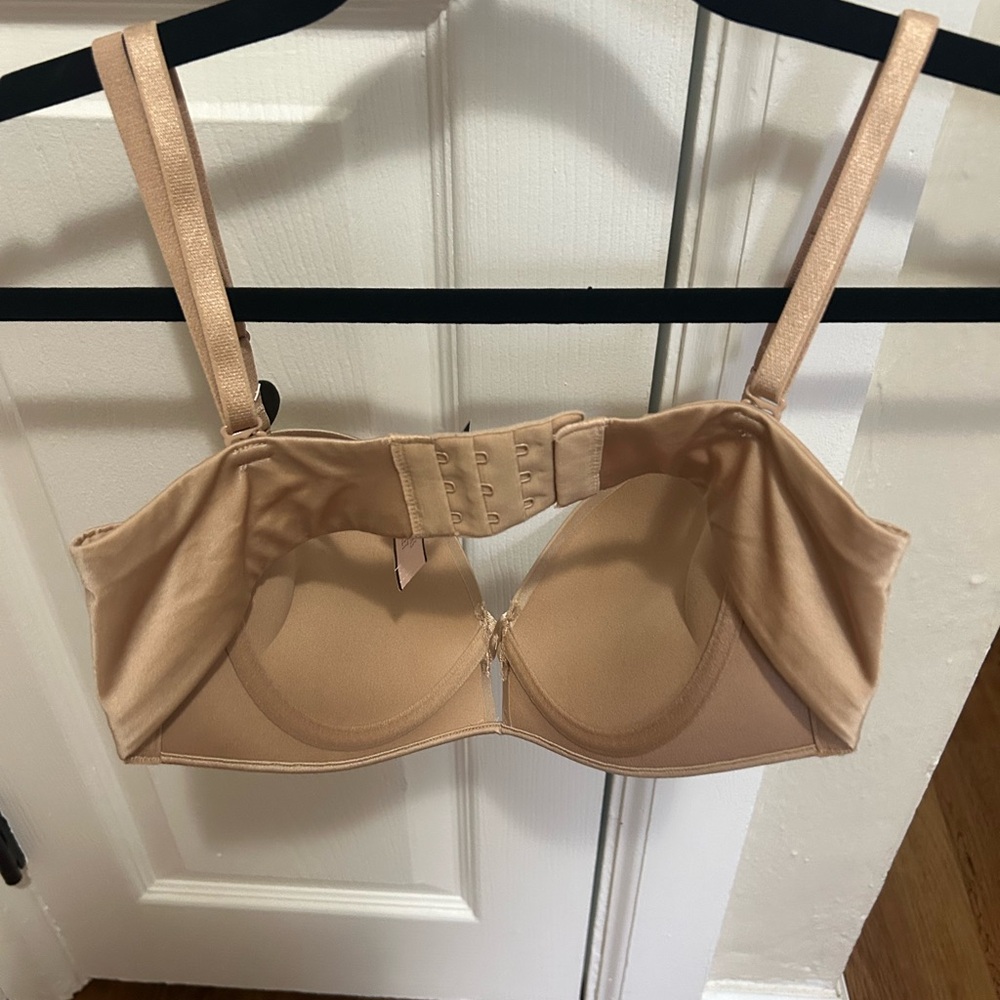Victoria’s Secret Bombshell Push-up Bra - Picture 4 of 5
